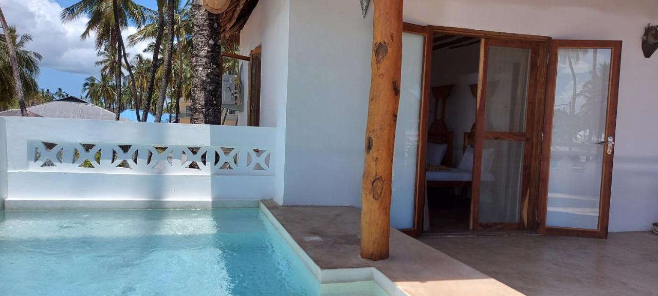 Moyo Top Floor Apartment Pwani Mchangani Kültér fotó